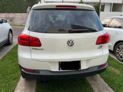 Volkswagen Tiguan 2015 full