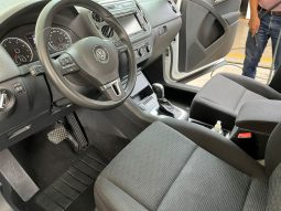 Volkswagen Tiguan 2015 full