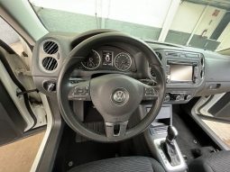 Volkswagen Tiguan 2015 full