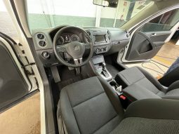 Volkswagen Tiguan 2015 full